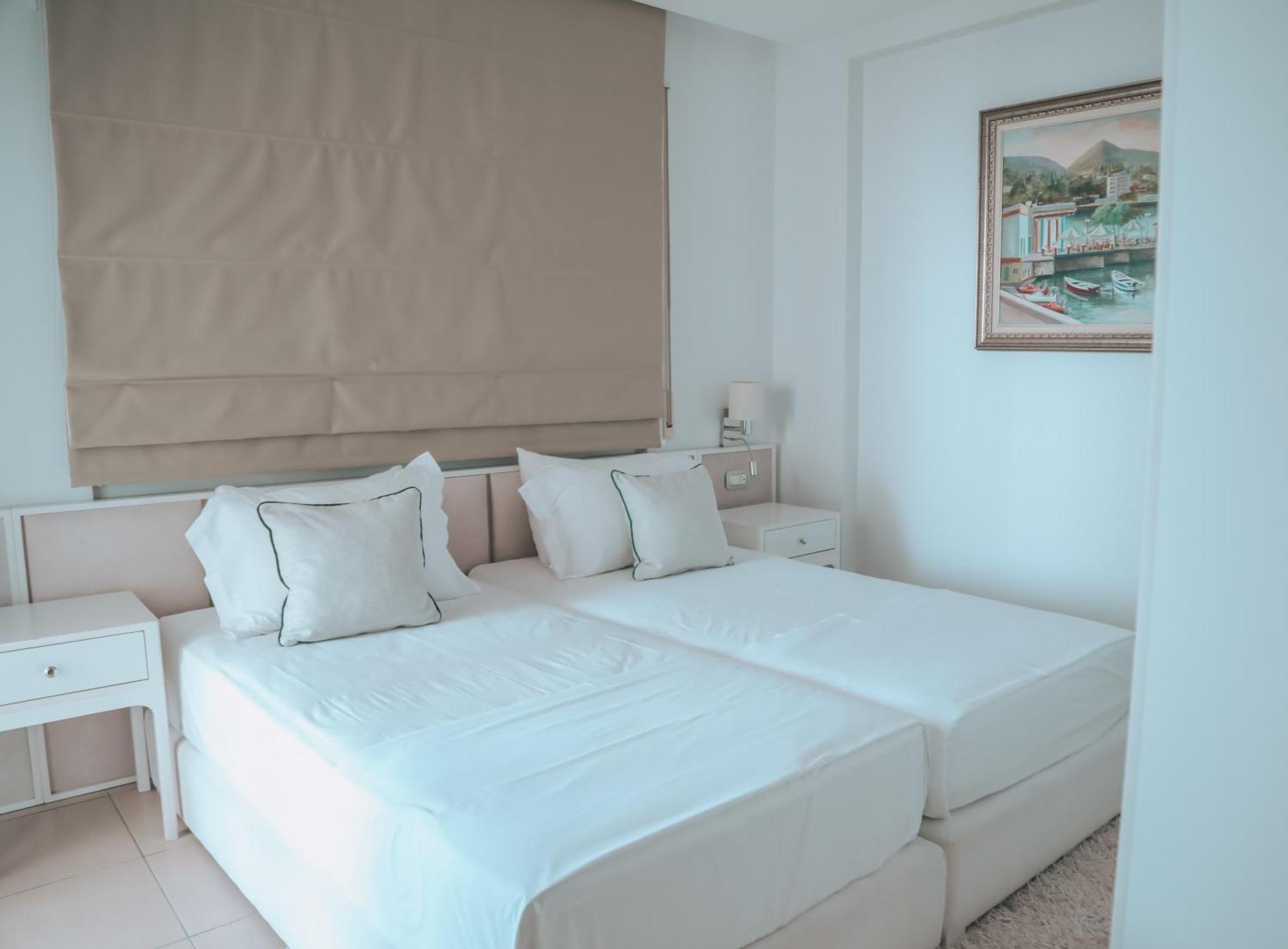 Limani Deluxe Apartments Sarande Luaran gambar