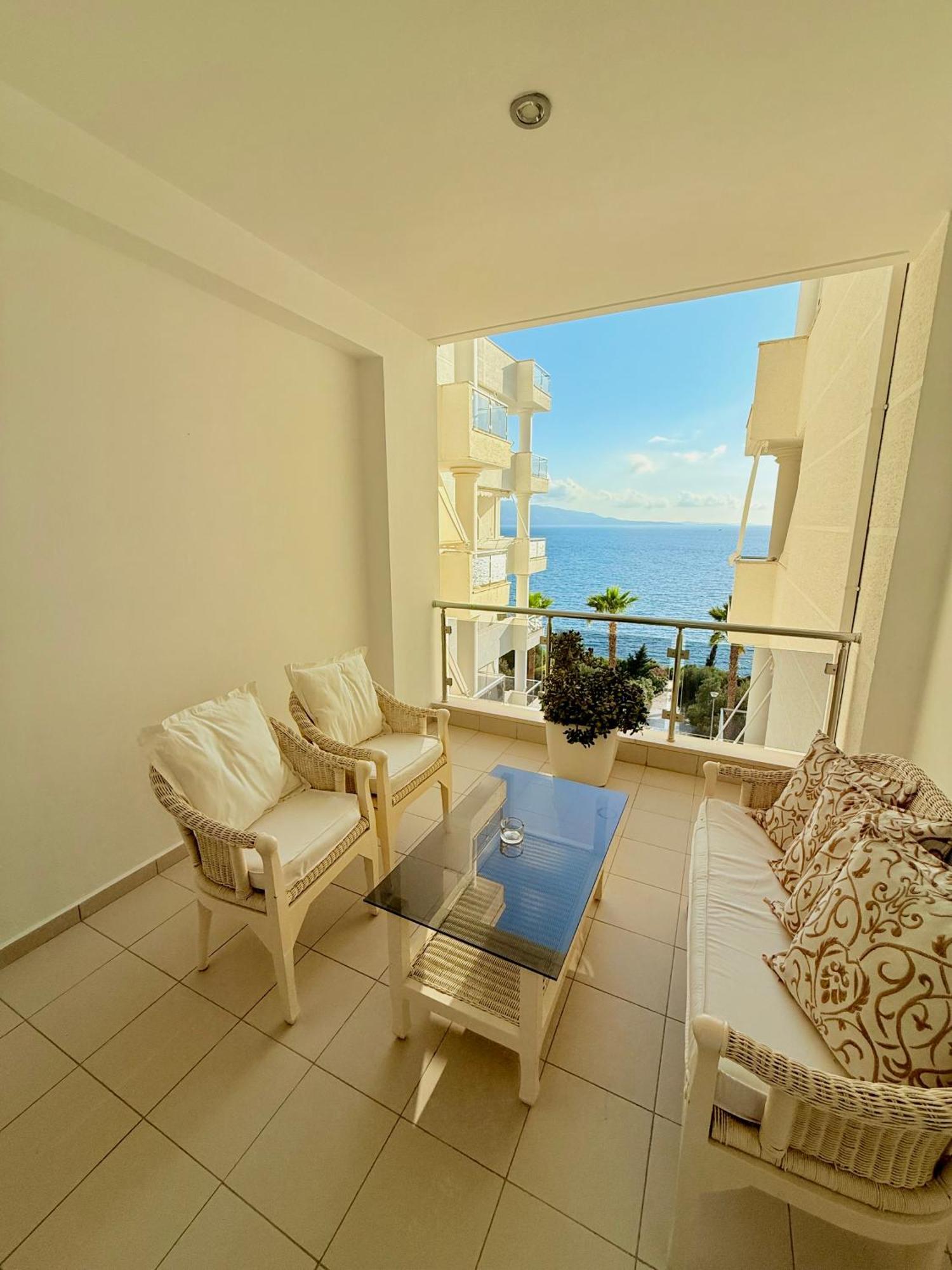 Limani Deluxe Apartments Sarande Luaran gambar