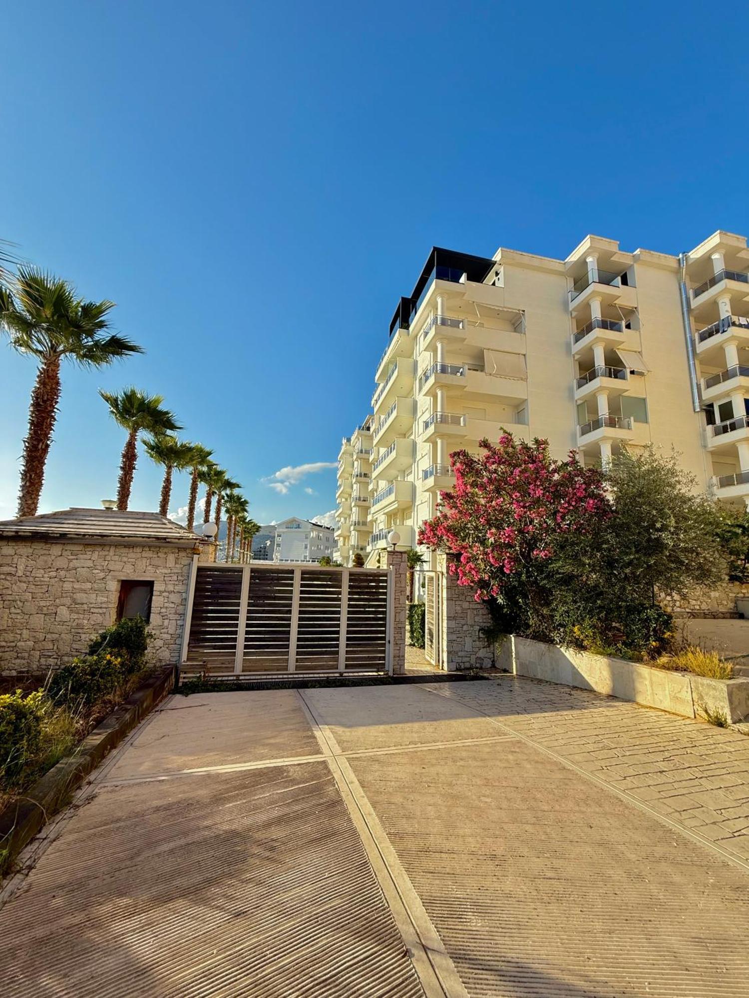 Limani Deluxe Apartments Sarande Luaran gambar